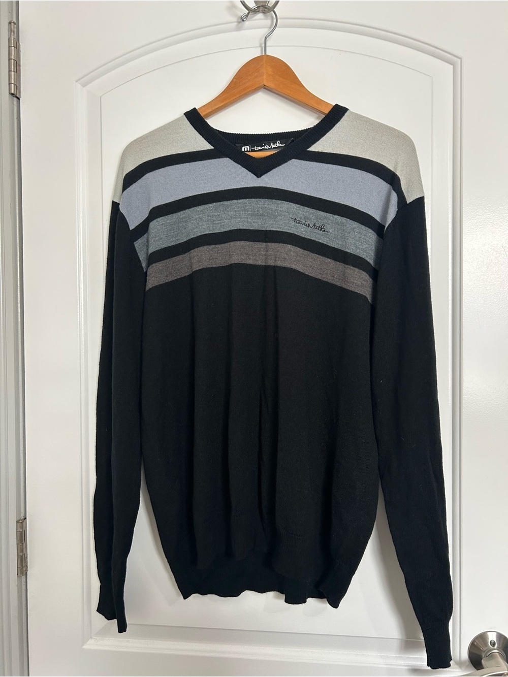 Travis Mathew Merino Wool Blend VNeck Sweater size XL preppy classic academia